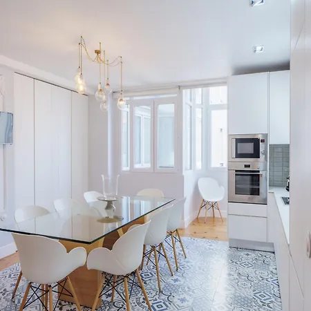 Stylish For 10 Guests